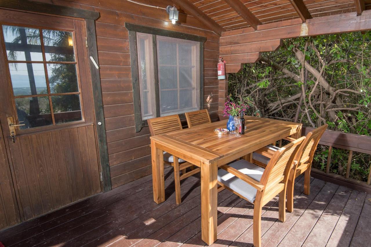 Nof Kinneret Cabins Had Nes Eksteriør billede