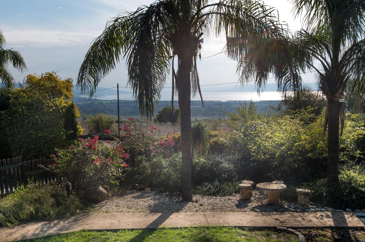 Nof Kinneret Cabins Had Nes Eksteriør billede